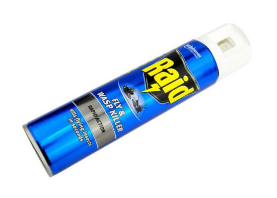 Raid wasp spray that can be used to kill spiders