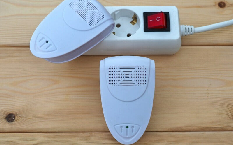 Ultrasonic pest repellers that are safe for dogs